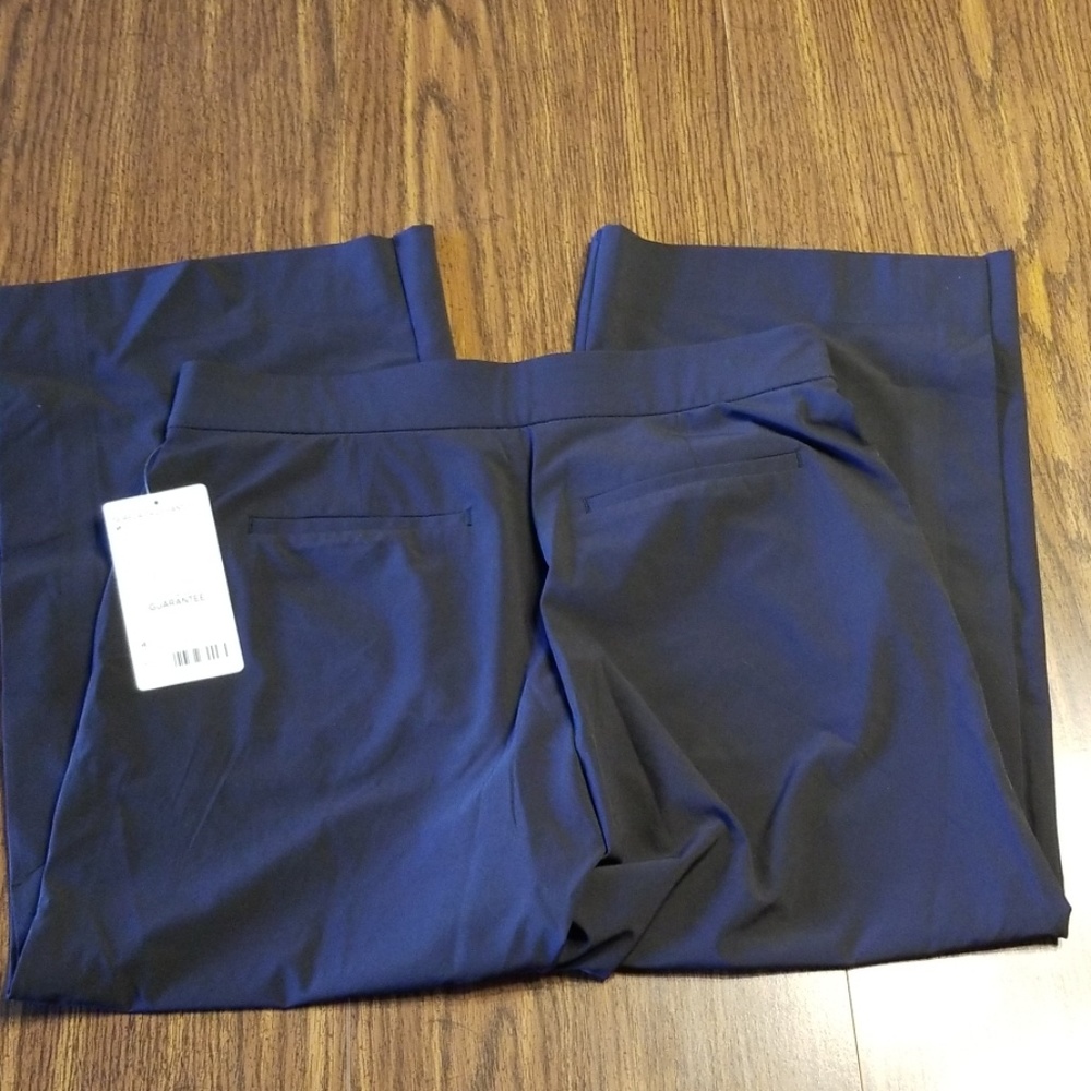 NWT Athleta Tribeca Crop Pants 4 Black v633,643 - Picture 6 of 6